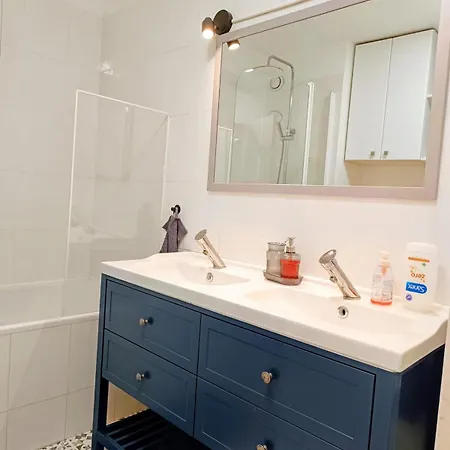 דירה Serenity Courbevoie, Paris La Defense קורבוו